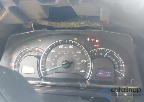 2013 Toyota Camry Xle z USA, uszkodzony, nr VIN 4T4BF1FK6DR314919